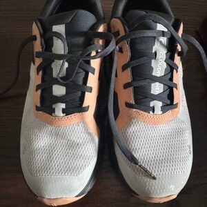 On Running Athletic Shoes in Black and Gray